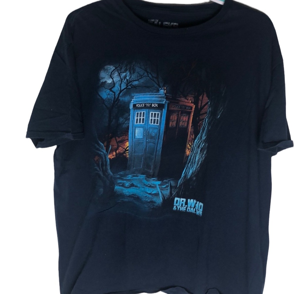 Dr Who & The Daleks Graphic Shirt Size 2XL